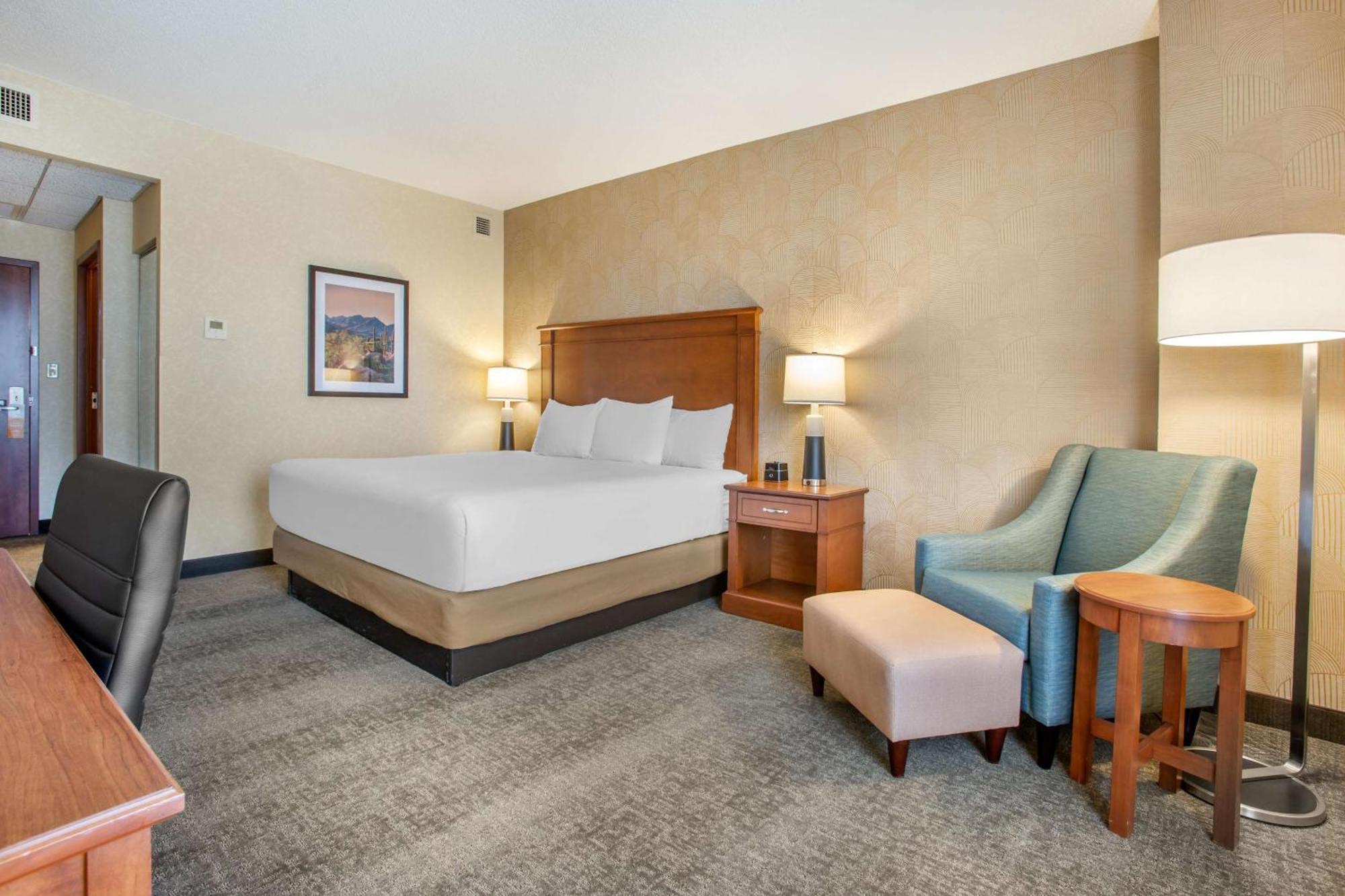Drury Plaza Hotel Phoenix Темпе Экстерьер фото