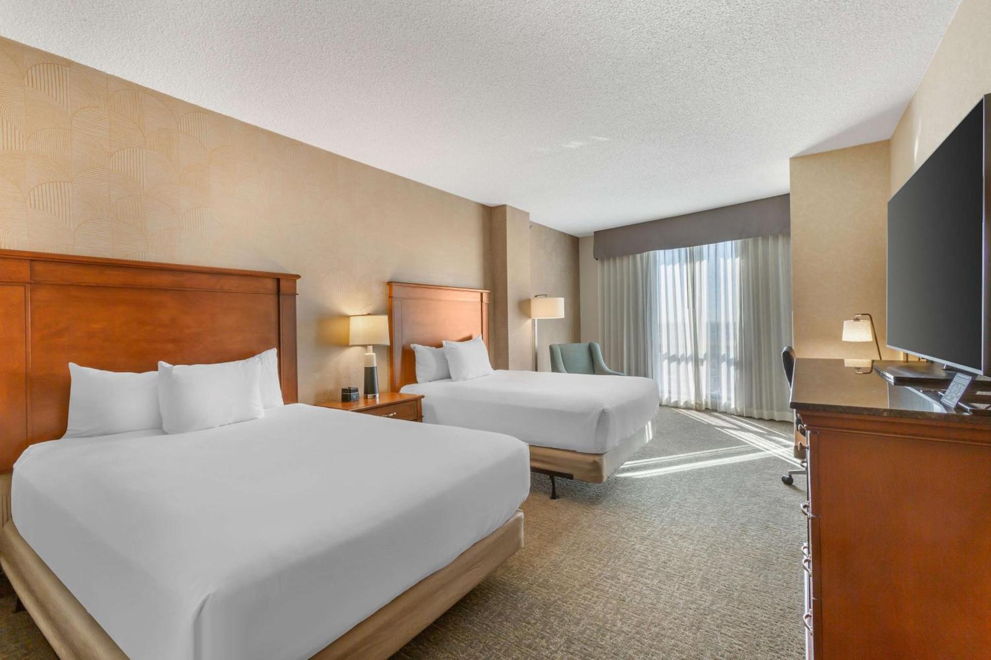 Drury Plaza Hotel Phoenix Темпе Экстерьер фото